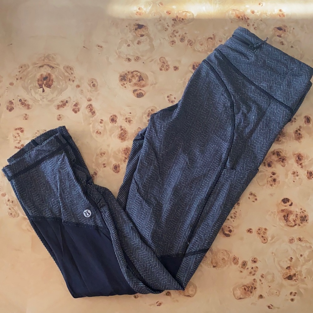 Lululemon cropped herringbone leggings